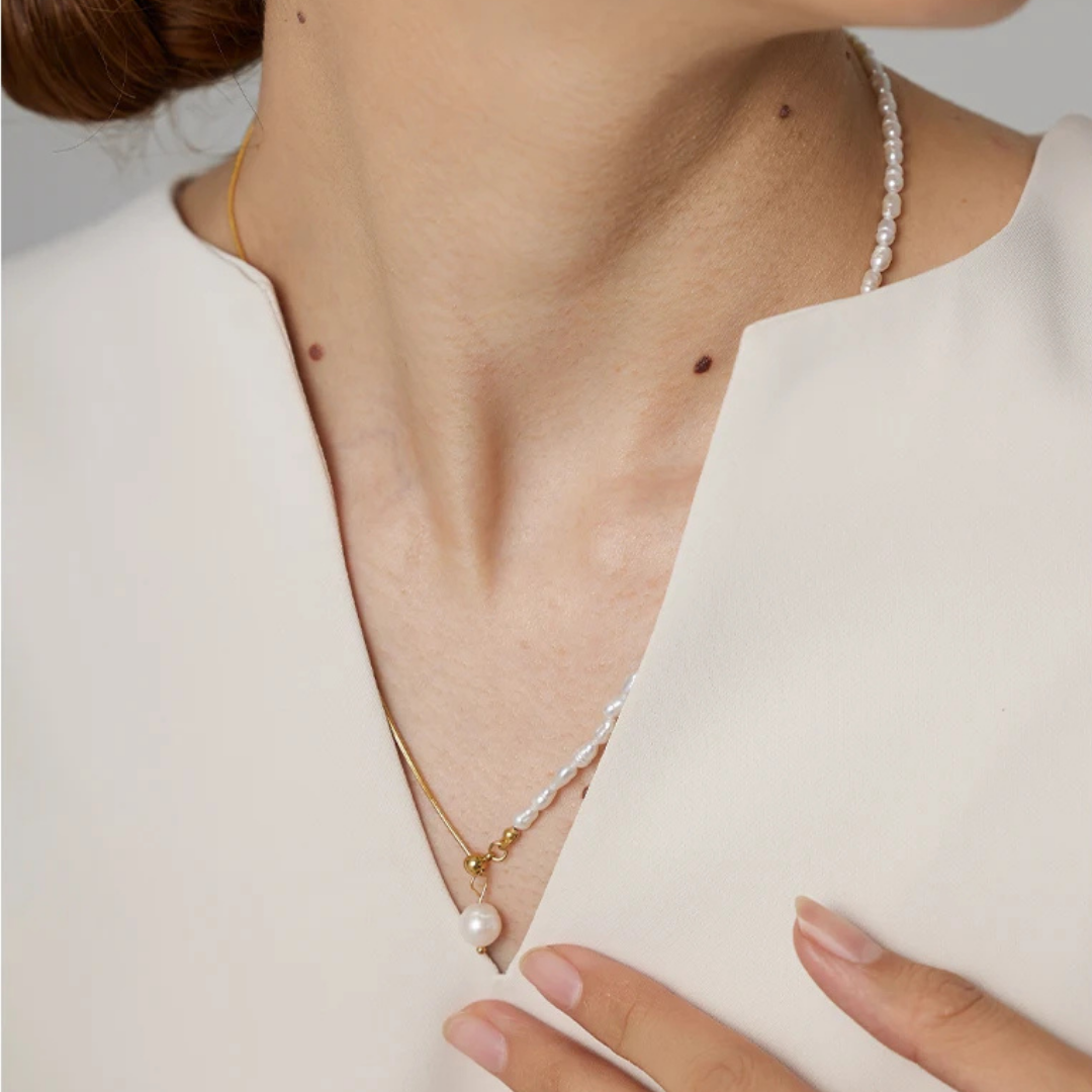 Pearl & Beaded Necklaces