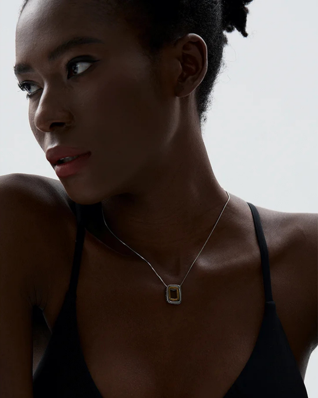 OVERLAY PENDANT NECKLACE