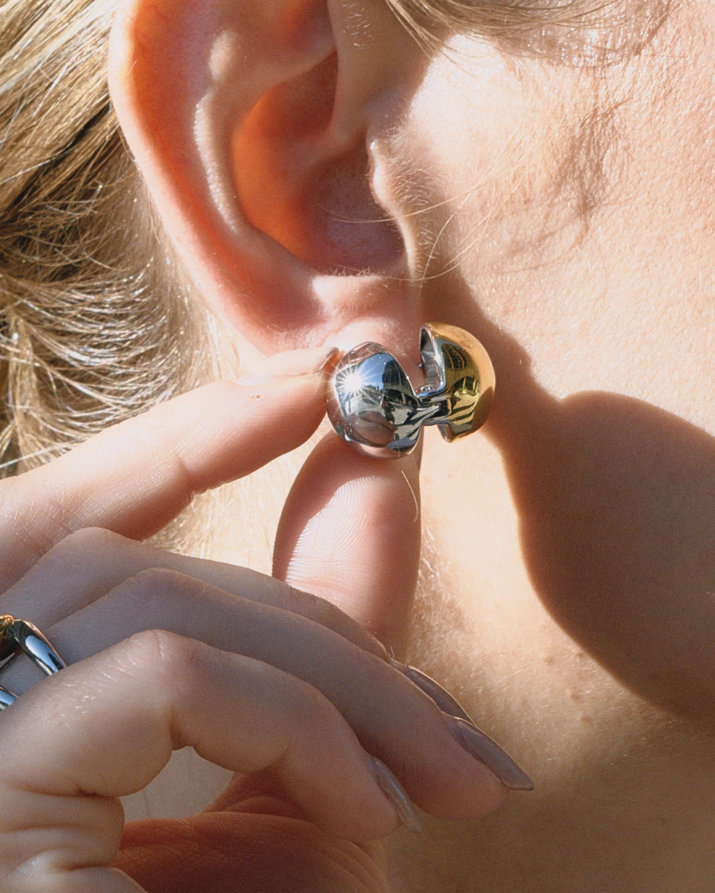 BUBBLY STUD EARRINGS