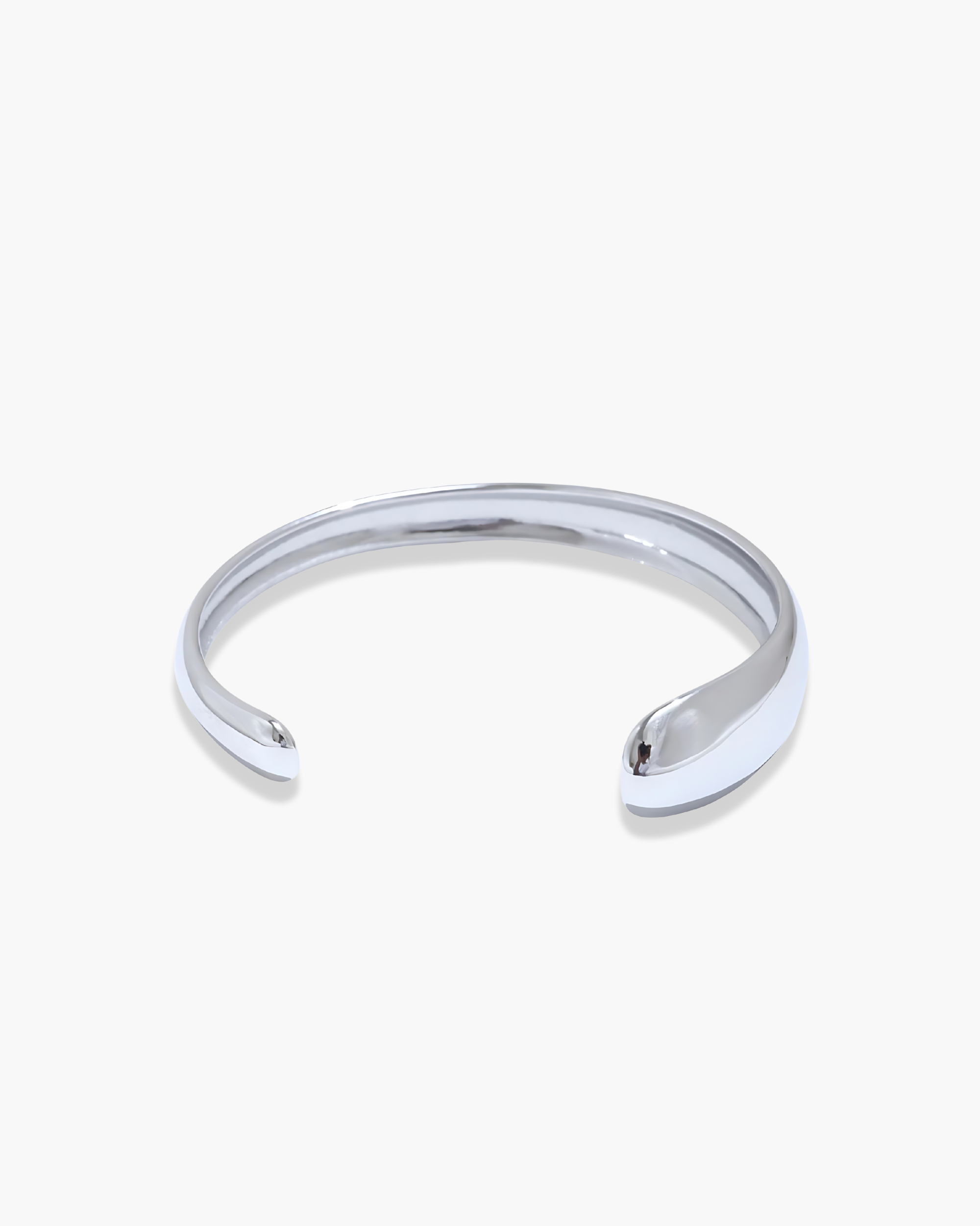 ROUND BOLD CUFF BRACELET