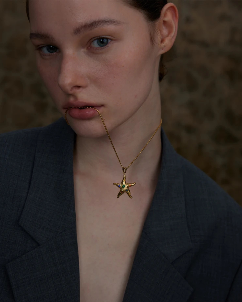 STARFISH PENDANT NECKLACE