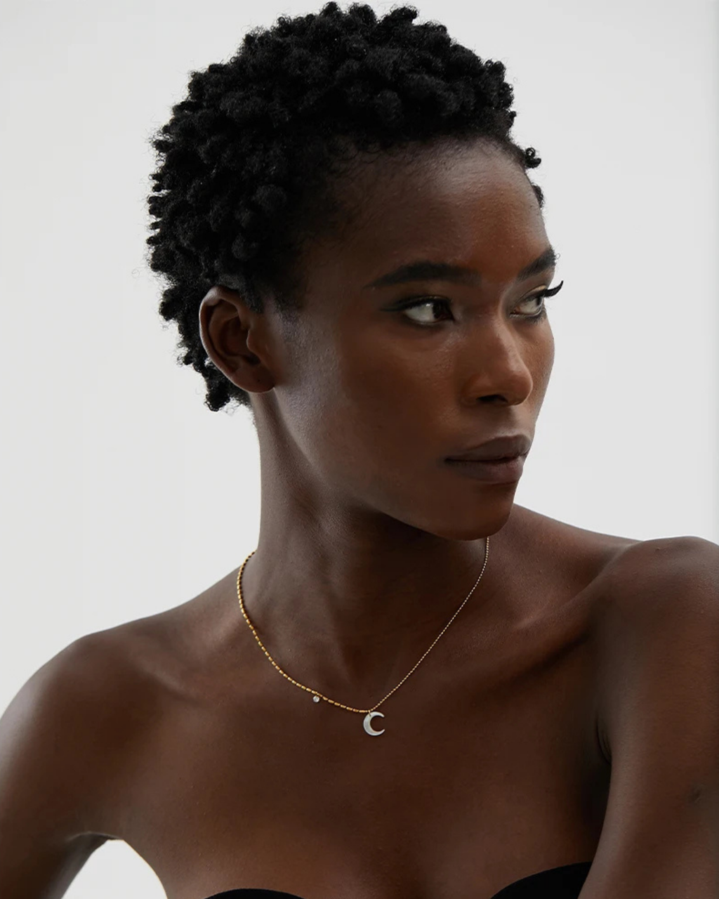 WHITE MOON PENDANT NECKLACE