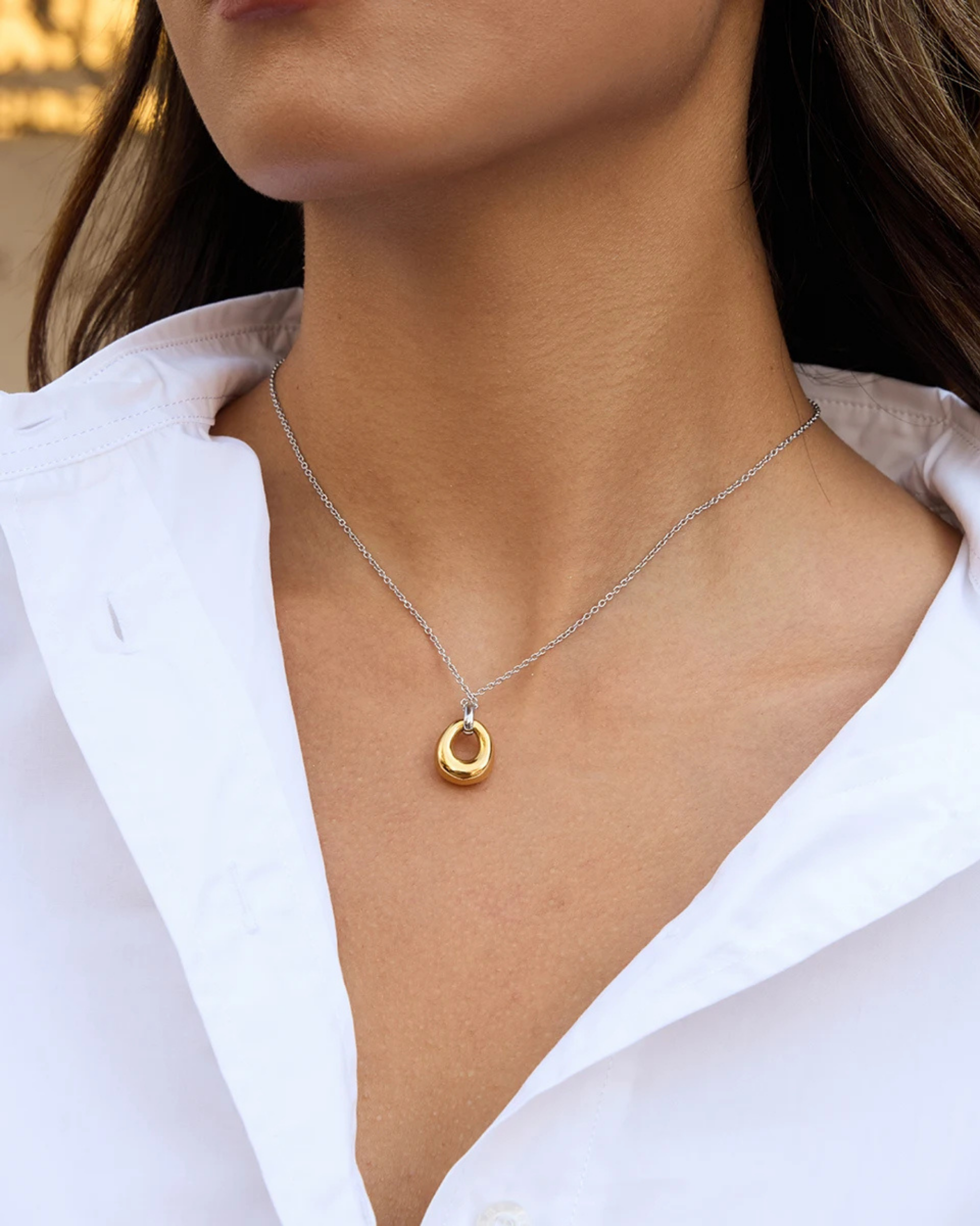 TUBI PENDANT NECKLACE