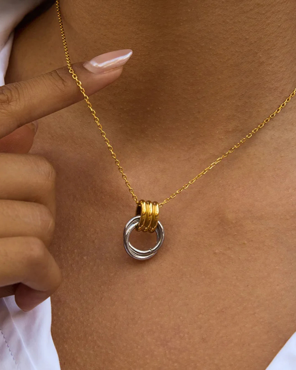 CHARLOTTE PENDANT NECKLACE